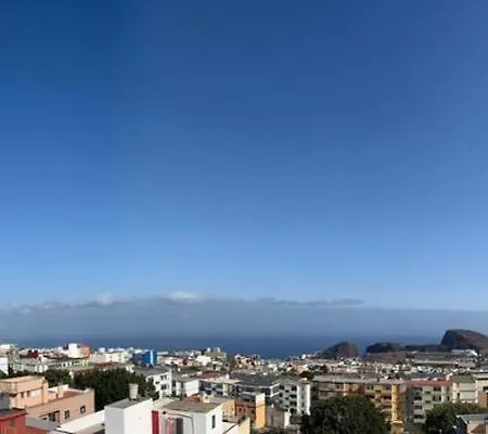 公寓 Acogedor Atico Con Terraza En *